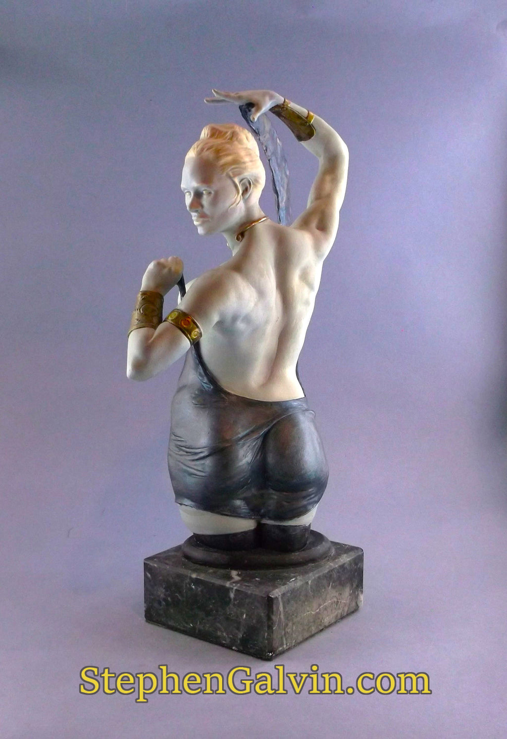 Rhiannon and the shawl of the moon