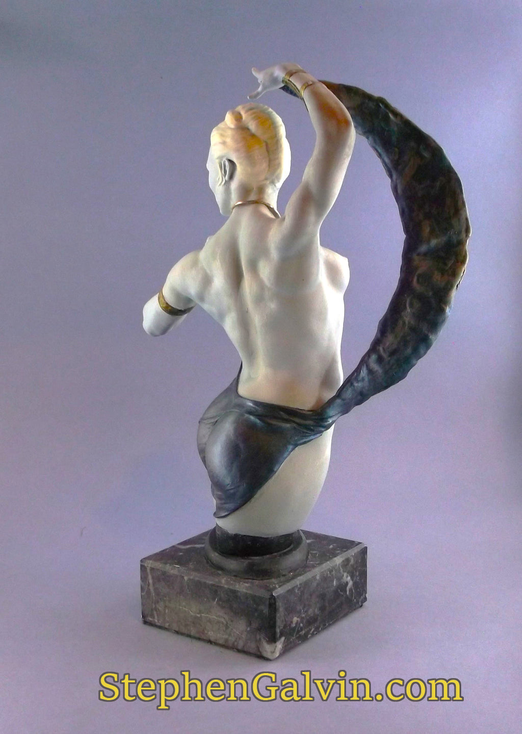 Rhiannon and the shawl of the moon