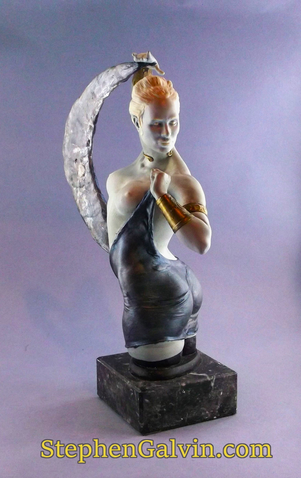 Rhiannon and the shawl of the moon