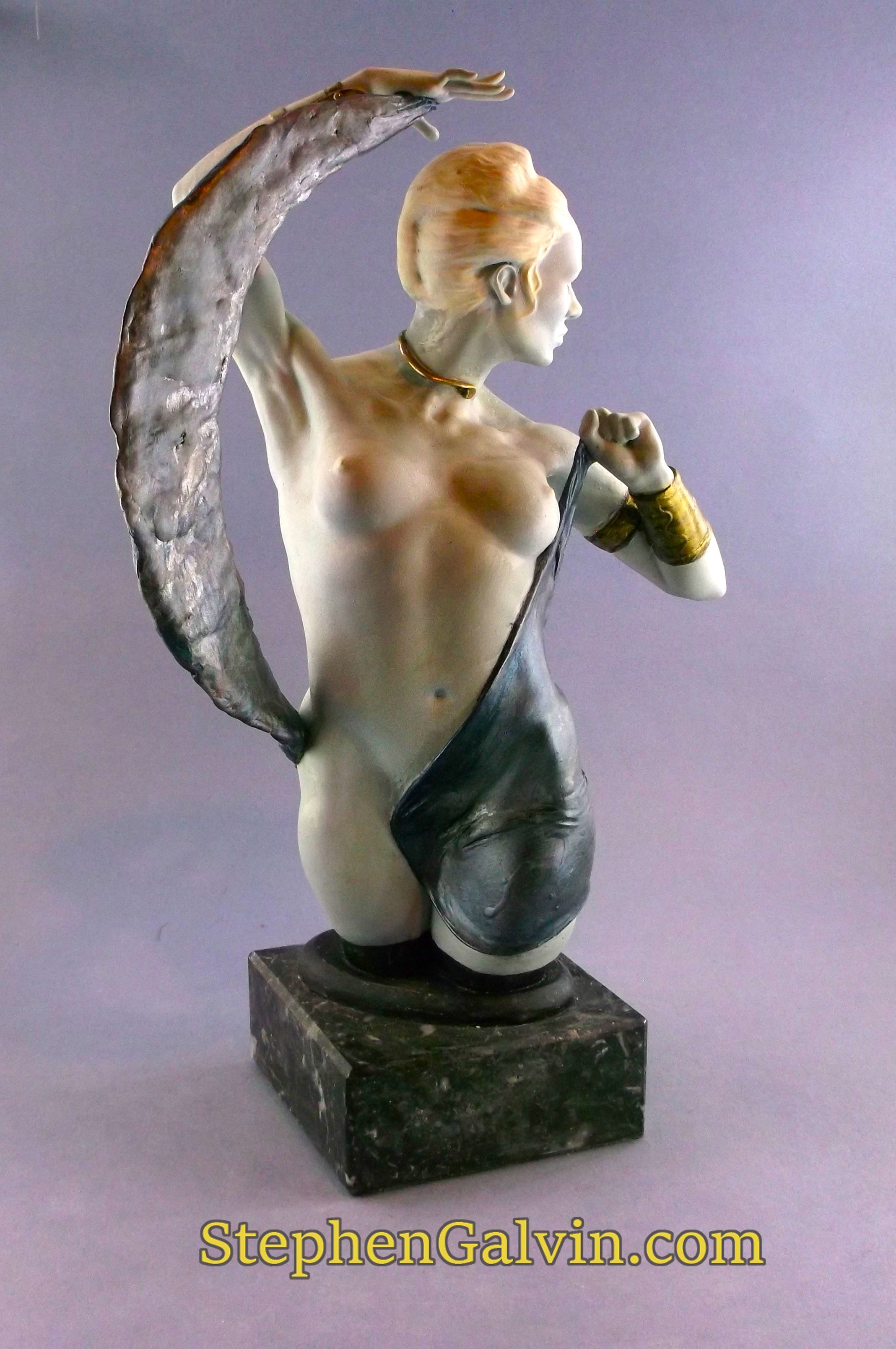 Rhiannon and the shawl of the moon