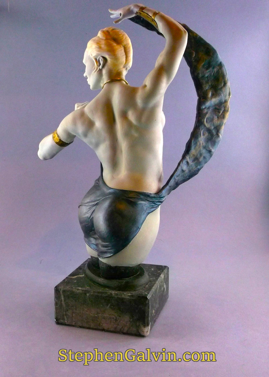 Rhiannon and the shawl of the moon