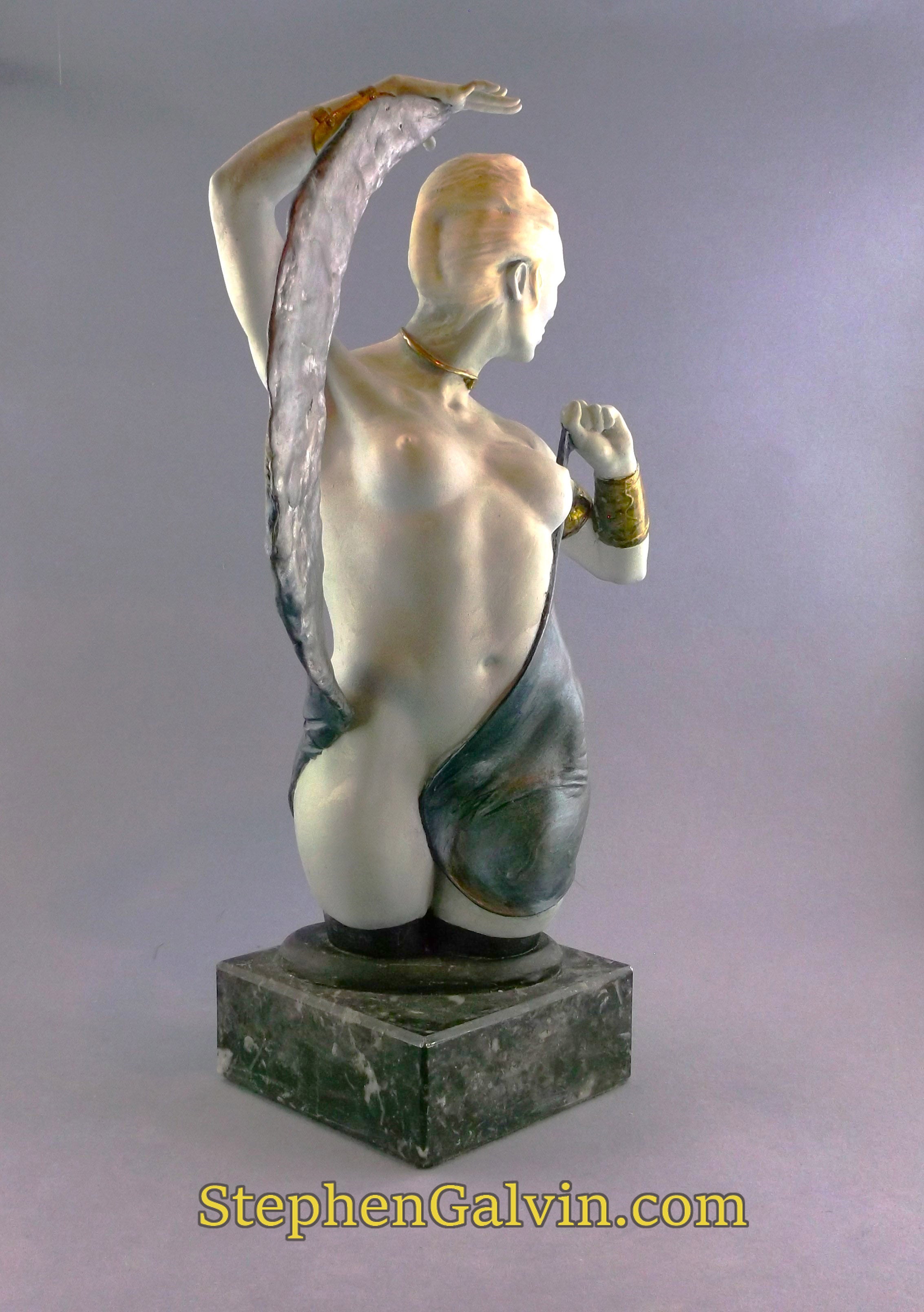 Rhiannon and the shawl of the moon