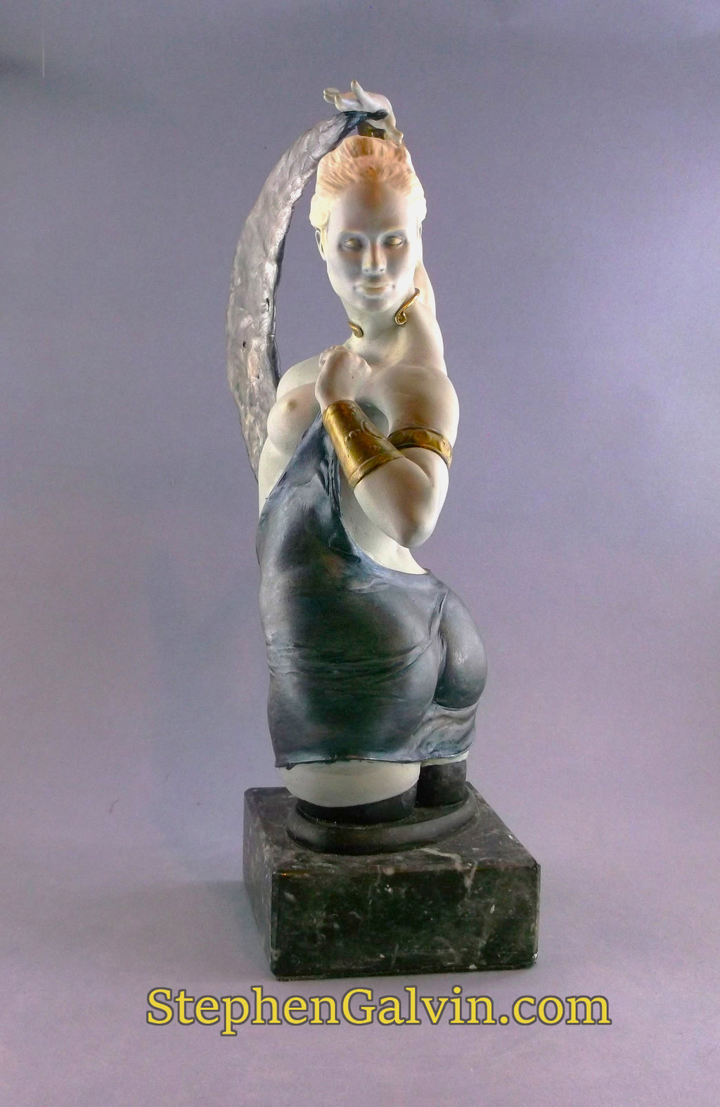 Rhiannon and the shawl of the moon